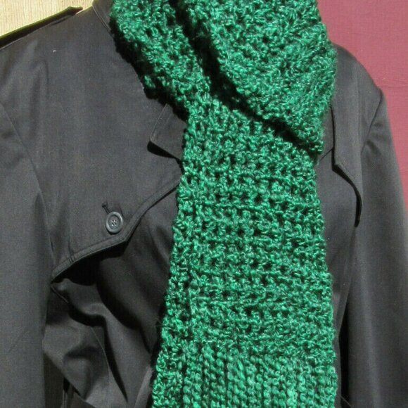 Green Scarf 67x7 Retro Chunky Handmade Crochet Hand Knit Christmas Gift NWT - Picture 8 of 9